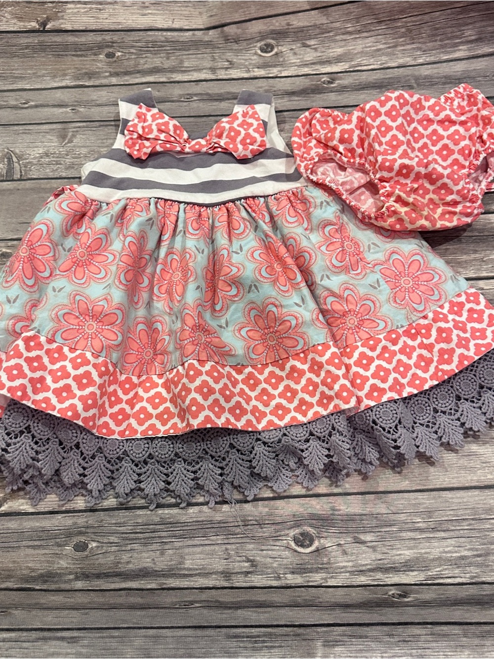 Counting daisies floral and geometric print dress